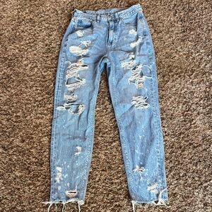 American Eagle Outfitters Light Blue Distressed Boyfriend Jeans